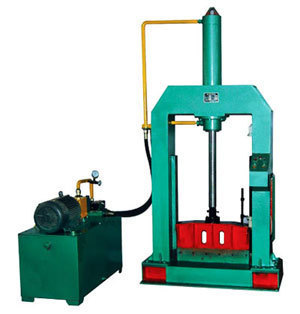 【600型橡膠數(shù)控膠條機(jī),液壓切條機(jī)】?jī)r(jià)格,廠家,圖片,切膠機(jī),河北邢臺(tái)宏遠(yuǎn)機(jī)械制造-