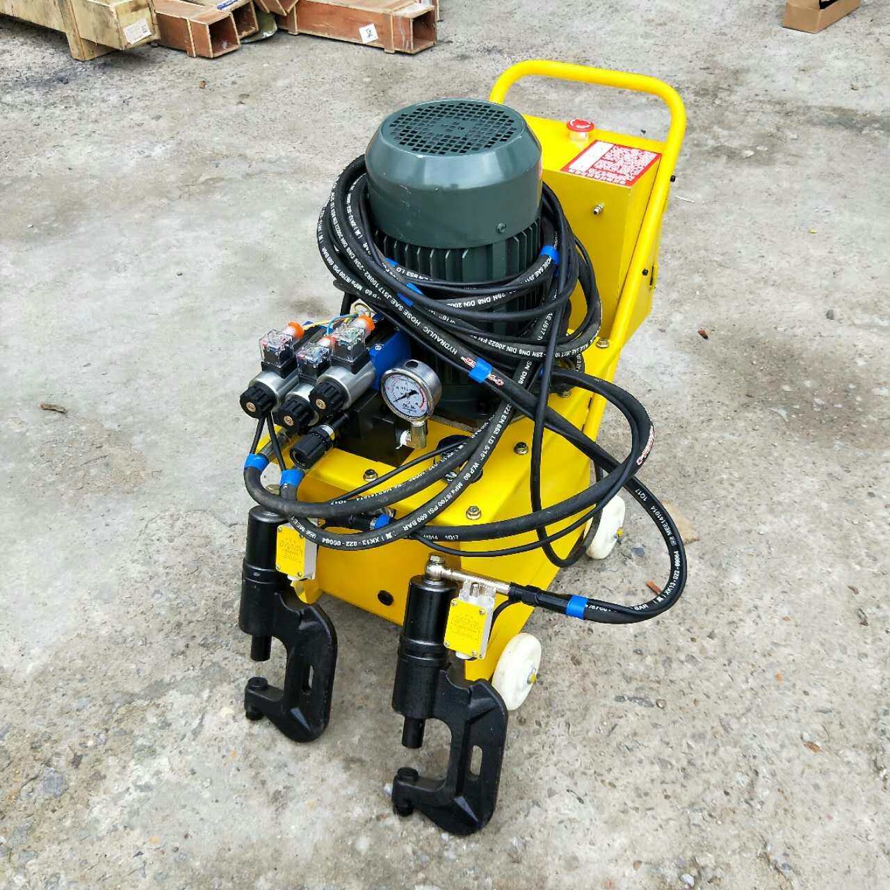 徐州液壓鉚釘機(jī)多少錢(qián)_機(jī)床欄目_